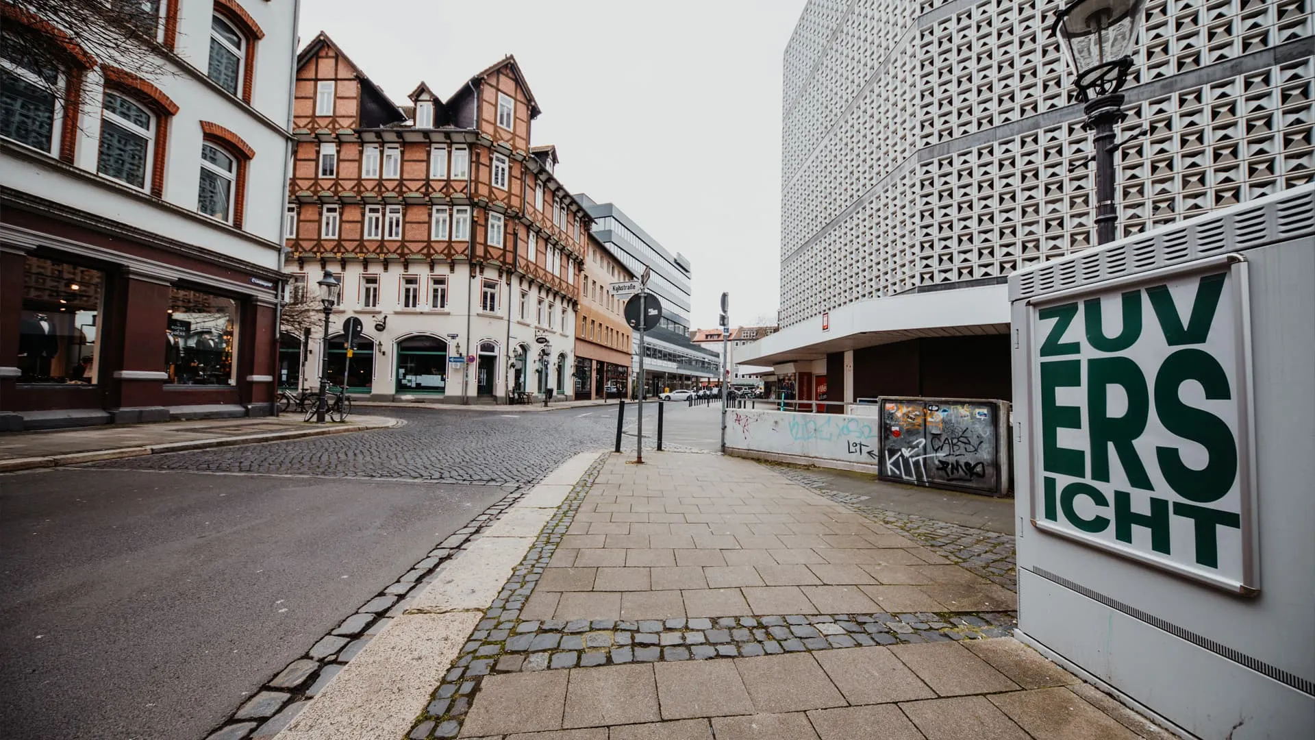Auf die Plakate - Premium Außenwerbung in Braunschweig